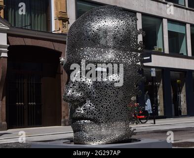 London, United Kingdom. 9th June 2021. The sculpture 'Meditation 626' by Seo Young-Deok in Bond Street, part of the Mayfair Sculpture Trail 2021. (Credit: Vuk Valcic / Alamy Live News). Stock Photo