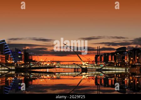 Sunrise on the river Liffey in Dublin City, Ireland Stock Photo
