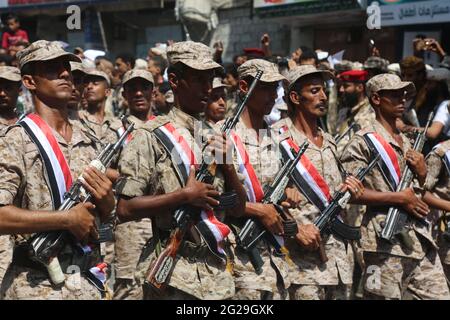 Taiz / Yemen - 26 Sep 2017 : Yemeni soldiers in the national army at the collective and military parade on the anniversary of the September 26 revolut Stock Photo