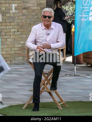 London, UK. 08th June, 2021. Phillip Schofield seen outside the ITV studios in London. Credit: SOPA Images Limited/Alamy Live News Stock Photo