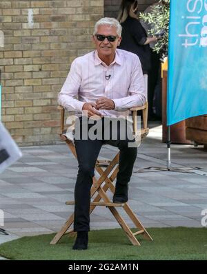 London, UK. 08th June, 2021. Phillip Schofield seen outside the ITV studios in London. (Photo by Brett Cove/SOPA Images/Sipa USA) Credit: Sipa USA/Alamy Live News Stock Photo