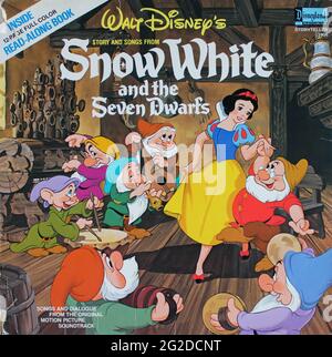 Walt Disney's SNOW WHITE AND THE SEVEN DWARFS 1937 supervising director ...