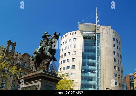 UK,West Yorkshire,Leeds City Square with the Black Prince Statue and 1 City Square Office Building Stock Photo