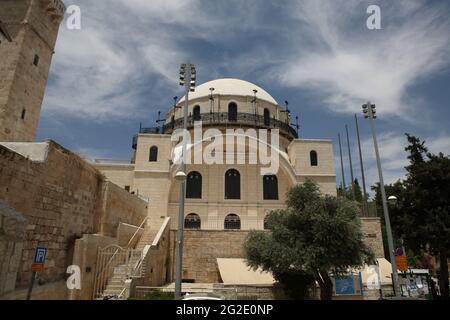 White dome of Hurva Synagogue, Old Jerusalem Jewish Quarter. Built in 18th century ruined by Ottomans, rebuilt, ruined by Jordan in 1948 rebuilt 2010 Stock Photo