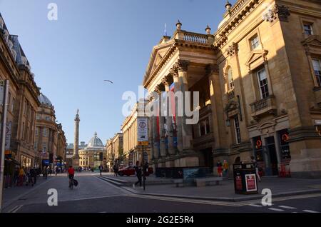ENGLAND, UNITED KINGDOM; NEWCASTLE UPON TYNE CITY CENTRE; VIEW DOWN GREY STREET TO EARL GREY MONUMENT Stock Photo