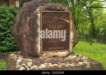 Tablet in memory of the early settlers in the Kanawha Valley (West Virginia, USA), on the grounds of the 19th century Virginia's Chapel. Stock Photo