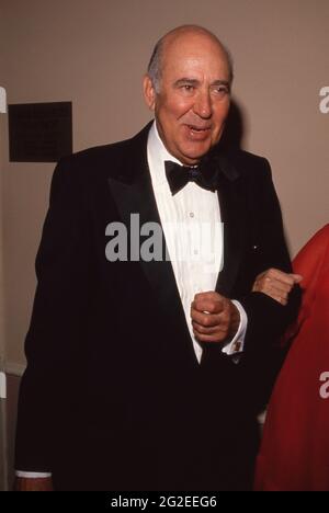 Carl Reiner 1989. Credit: Ralph Dominguez/MediaPunch Stock Photo - Alamy