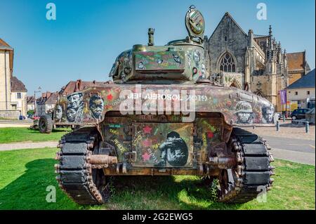 The Mémorial de Falaise - La Guerre des Civils recalls daily life during World War 2. Jef Aerosol painted the historic tank in front of the museum. Stock Photo