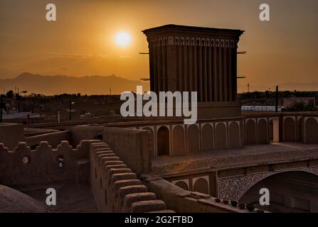 View of the roofs and skyline of Yazd with the badgirs, windcatchers, Yazd, Iran. Stock Photo