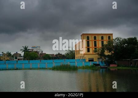 Howrah, West Bengal, India - 21st May 2020 : Super cyclone Amphan made a cloudy sky for several parts of West Bengal. Stock Photo