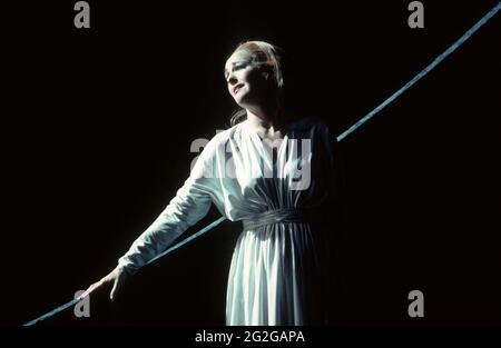 Frederica von Stade (Melisande) in PELLEAS ET MELISANDE by Debussy at The Royal Opera, London WC2  24/03/1993  conductor: Claudio Abbado  design: Yannis Kokkos  lighting: Vanni Vannio  original director: Antoine Vitez  revived by Lorenzo Mariani Stock Photo