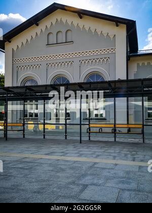 Walbrzych Railway Station Stock Photo Alamy walbrzych-railway-station-stock-photo-alamy