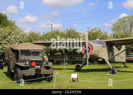 Dodge WC63 Weapons Carrier (1943) and De Havilland DHC.2 Beaver (1947), Midland Air Museum, Coventry Airport, Baginton, Warwickshire, UK, Europe Stock Photo