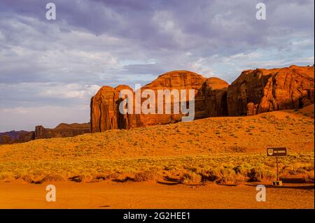Classic view of Monument Valley Navajo Tribal Park, Utah and Arizona, USA Stock Photo