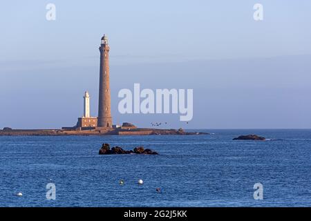 Ile Vierge with new and old lighthouse, near Plouguerneau, Côte des Abers, France, Brittany, Finistère department Stock Photo