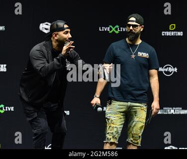 Hollywood, USA. 11th June, 2021. HOLLYWOOD, FLORIDA - JUNE 11: Fousey and Keemstar hosts LiveXLive's Social Gloves: Battle Of The Platforms Pre-Fight Weigh-In at Hard Rock Live! in the Seminole Hard Rock Hotel & Casino on June 11, 2021 in Hollywood, Florida. (Photo by JL/Sipa USA) Credit: Sipa USA/Alamy Live News Stock Photo