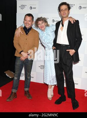 New York, NY, USA. 11th June, 2021. Elijah Wood, Amber Sealey, Luke Kirby at the 2021Tribeca Film Festival World premiere of No Man of God at Pier 76 in Hudson River Park in New York June 11, 2021 Credit: Rw/Media Punch/Alamy Live News Stock Photo