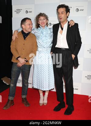 New York, NY, USA. 11th June, 2021. Elijah Wood, Amber Sealey, Luke Kirby at the 2021Tribeca Film Festival World premiere of No Man of God at Pier 76 in Hudson River Park in New York June 11, 2021 Credit: Rw/Media Punch/Alamy Live News Stock Photo