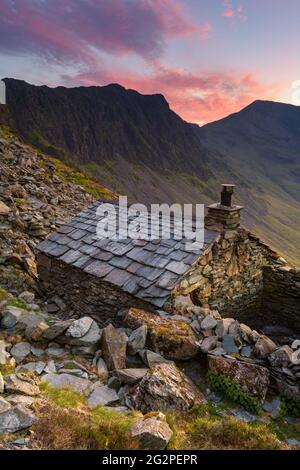 Warnscale Bothy sunset with Haystacks in background. Buttermere, Lake District, UK. Stock Photo