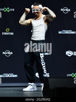 Hollywood, Florida, USA. 11th June, 2021. YouTube personality Landon McBroom onstage during the LiveXLive's Social Gloves: Battle Of The Platforms Pre-Fight Weigh-In at Hard Rock Live! in the Seminole Hard Rock Hotel & Casino on June 11, 2021 in Hollywood, Florida. Credit: Mpi10/Media Punch/Alamy Live News Stock Photo