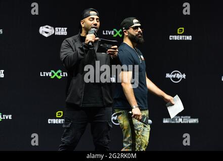 Hollywood, Florida, USA. 11th June, 2021. Fousey and Keemstar hosts LiveXLive's Social Gloves: Battle Of The Platforms Pre-Fight Weigh-In at Hard Rock Live! in the Seminole Hard Rock Hotel & Casino on June 11, 2021 in Hollywood, Florida. Credit: Mpi10/Media Punch/Alamy Live News Stock Photo