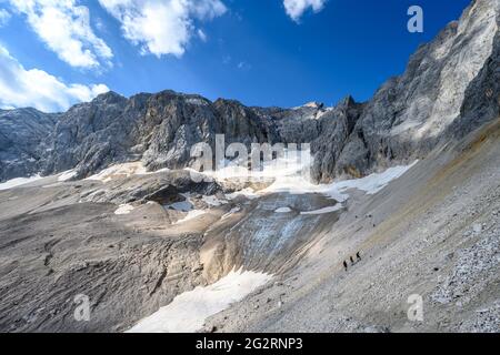 Dayhike onto the summit of Zugspitze through the vally of hell Stock Photo