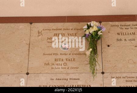 Cathedral City, California, USA 10th June 2021 A general view of atmosphere of singer Jerry Vale's Grave in Mission Santa Rosa at Forest Lawn Memorial Park at 69855 E. Ramon Road in Cathedral City, California, USA. Photo by Barry King/Alamy Stock Photo Stock Photo