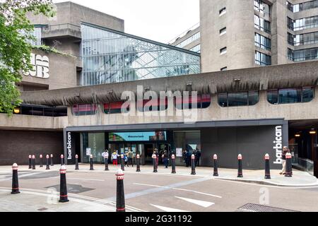 LONDON ENGLAND ENTRANCE TO THE BARBICAN CENTRE SILK STREET CITY OF LONDON Stock Photo