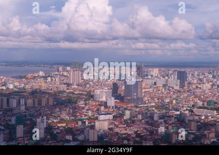 aerial view of downtown Phnom Penh and the confluence of The Mekong River & The Tonle Sap River, Phnom Penh, Cambodia. credit: Kraig Lieb Stock Photo
