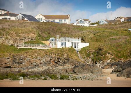 Cornish tourist destination Hayle, in St Ives Bay, Cornwall, England, Hayle Beach Cove cafe on the cliff Stock Photo