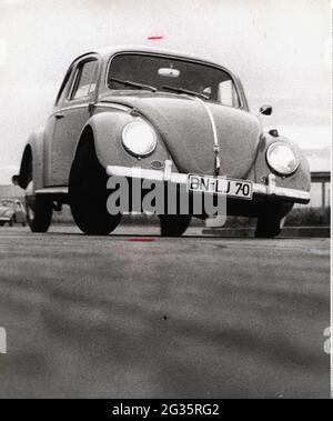 transport / transportation, car, vehicle variants, Volkswagen beetle 1300, view from ahead, ADDITIONAL-RIGHTS-CLEARANCE-INFO-NOT-AVAILABLE Stock Photo