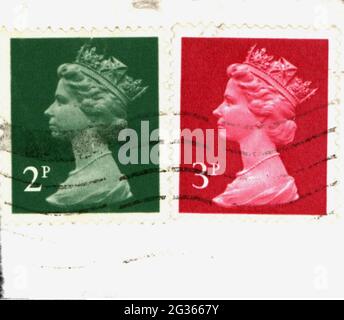 mail, postage stamps, Great Britain, postage stamps of 2 and 3 pence, postmarked 19.12.1988, ADDITIONAL-RIGHTS-CLEARANCE-INFO-NOT-AVAILABLE Stock Photo