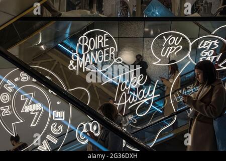 FRANCE. PARIS (8TH DISTRICT). GALERIES LAFAYETTE CHAMPS-ELYSEES, CHAMPS- ELYSEES AVENUE (LAYOUT: BJARKE INGELS AND BIG AGENCY Stock Photo - Alamy