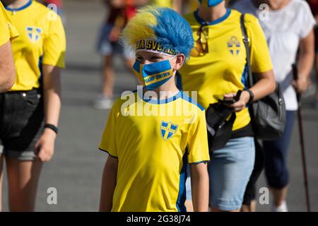 Seville, Seville, Spain. 14th June, 2021. The fans of spain and sweden before the first match of Euro 2020, in Seville, Spain, 14 Jun 2021. Credit: Jose Luis Contreras/DAX/ZUMA Wire/Alamy Live News Stock Photo