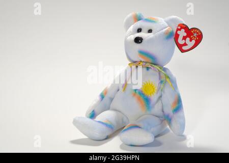 Cheery beanie baby store 2000