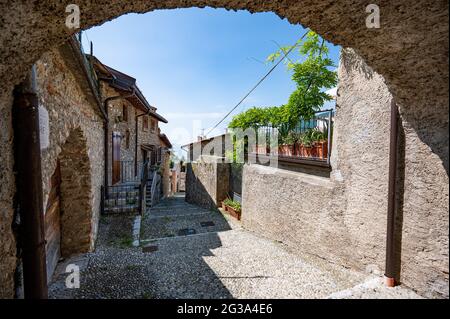 Gardola, Italy. 14th June, 2021. A small alley in the old part of the town. Credit: Daniel Reinhardt/dpa/Alamy Live News Stock Photo