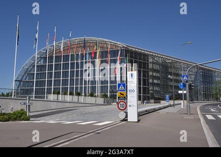 Luxemburg, Luxembourg. 13th June, 2021. The bank building of the European Investment Bank EIB Credit: Horst Galuschka/dpa/Alamy Live News Stock Photo