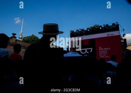 Berlin, Germany. 15th June, 2021. The open-air cinema on Museum Island at the beginning of the film premiere of the movie 'Guzen to sozo' (Wheel of Fortune and Fantasy). Credit: Christoph Soeder/dpa-Pool/dpa/Alamy Live News Stock Photo