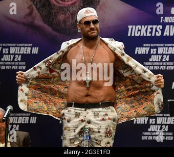 Tyson 'The Gypsy King' Fury shows some fashion at the start of a Los Angeles press conference on his up coming 3rd fight with   Deontay Wilder, Tuesday, Los Angeles CA.USA. June 15,2021The two will fight on Saturday, July 24, headlining a pay-per-view event live from T-Mobile Arena in Las Vegas NV(Photo by Gene Blevins) Stock Photo