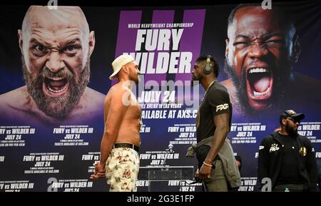 (R) Deontay 'The Bronze Bomber' Wilder face off with with Tyson Fury at a press conference Tuesday, Los Angeles, CA.USA. June 15,2021The two will fight for a 3rd time on Saturday, July 24, headlining a pay-per-view event live from T-Mobile Arena in Las Vegas NV  (Photo by Gene Blevins) Stock Photo