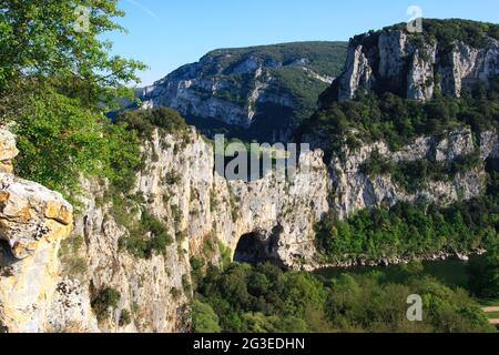 FRANCE. ARDECHE (07) VALLON PONT D'ARC RESERVE NATURAL OF THROAT IN THE ARDECHE LE PONT D'ARC (THE BRIDGE OF ARC) Stock Photo