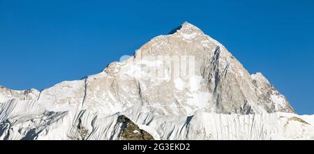 Evening view of mount Makalu (8463 m) from mount Gokyo ri - Way to Everest base camp, Everest area, Sagarmatha national park, Khumbu valley, Nepal Stock Photo