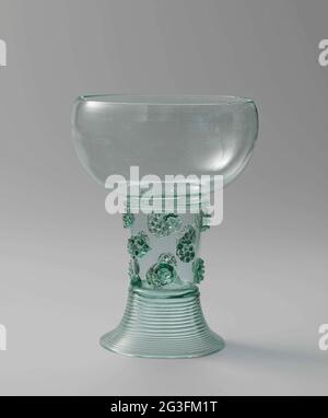 Rømer Raspberry Roemer with three rows of raspberry prunts, anonymous, c. 1675 - c ...