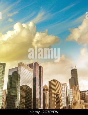 Beautiful view of Chicago Skyline with dramatic sky Stock Photo