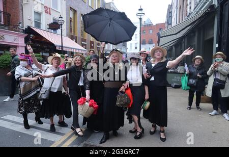 People celebrating Bloomsday in Duke Street Dublin. Picture date ...