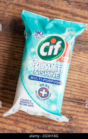 POZNAN, POLAND - Nov 25, 2017: The Cif Cream cleaning product for kitchen  and bathroom in a plastic bottle Stock Photo - Alamy