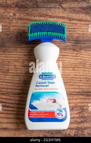 Dr. Beckmann Carpet Stain Remover With Cleaning Applicator Brush 650ml