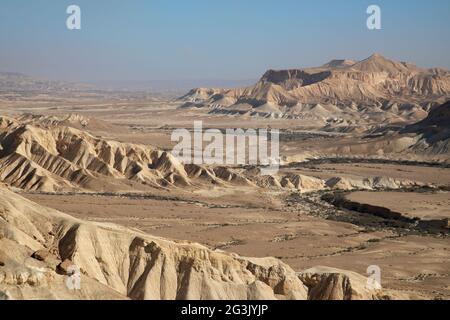 Viewpoint overlooking Avdat highlands and Wadi Tsin in En Avdat National Park. Negev desert, Southern District, Israel Stock Photo