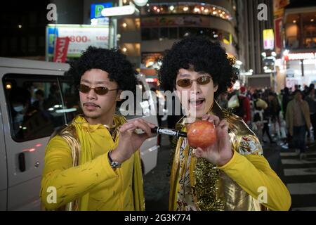 People celebrating Halloween in Shibuya, Tokyo, Japan Stock Photo