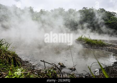 Ahuachapan, El Salvador. 16th June, 2021. A view of a geyser where a volcano releases energy. Salvadoran President Nayib Bukele has announced that the government will expand its geothermal energy infrastructure to begin bitcoin mining projects. Credit: SOPA Images Limited/Alamy Live News Stock Photo